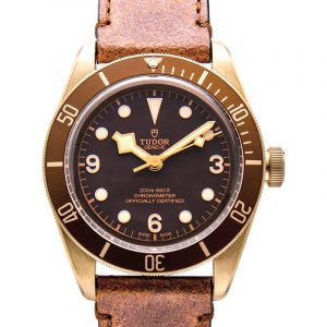 金屬控的最愛，看似低調卻又顯奢華的5款男裝手表-復刻表