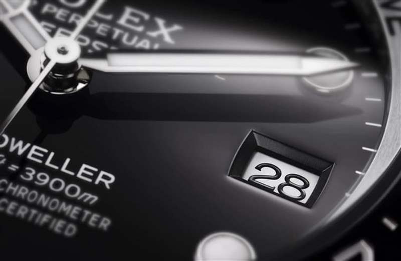 日期窗放大8%,提升視讀清晰度。 (Rolex) 2022勞力士Rolex Deepsea手表7項新革新勞力士隱藏款細節(jié)升級不加價-復刻表