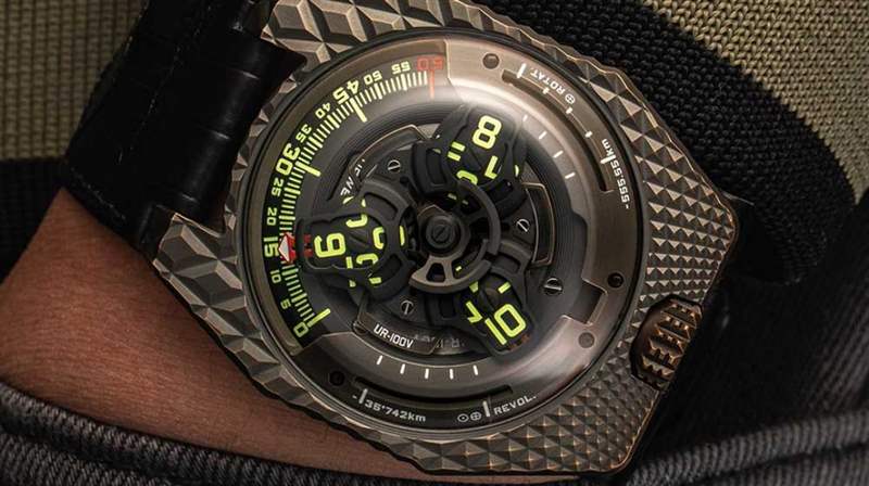 URWERK UR-100V 霸王龍-復刻表