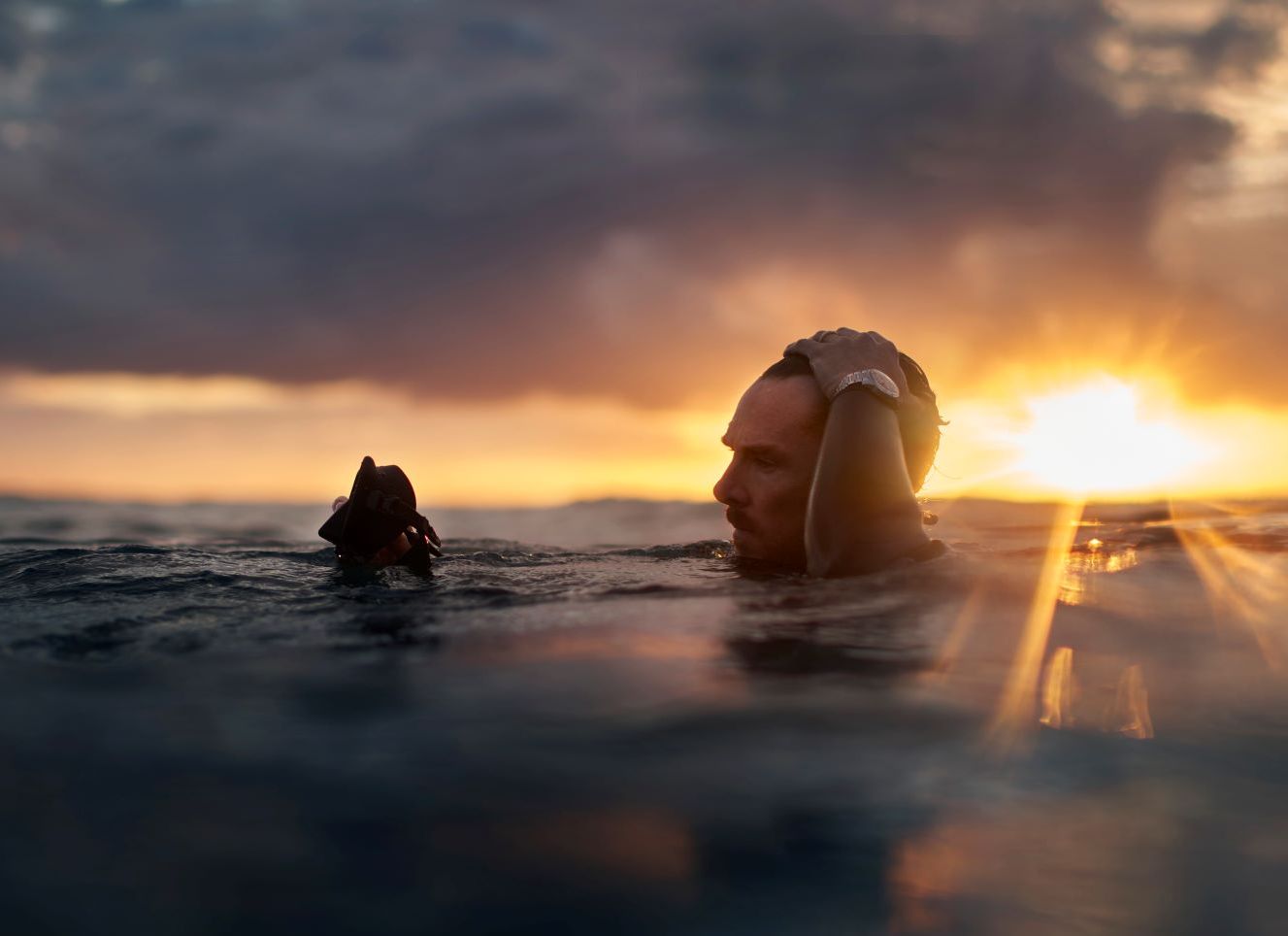 班奈迪克康柏拜區(qū)戴積家拍大片！「奇異博士」受訪點名「索爾、鋼鐵人」私品味-復刻表