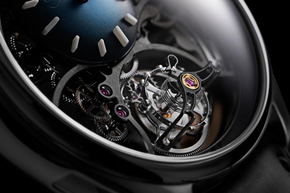 國(guó)王的新表？傳統(tǒng)工藝的運(yùn)動(dòng)新解？亨利慕時(shí)兩款話(huà)題新款-復(fù)刻表