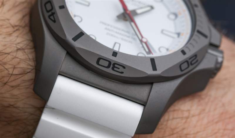 Victorinox 瑞士軍 INOX 專業(yè)潛水員鈦手表動手-復(fù)刻表