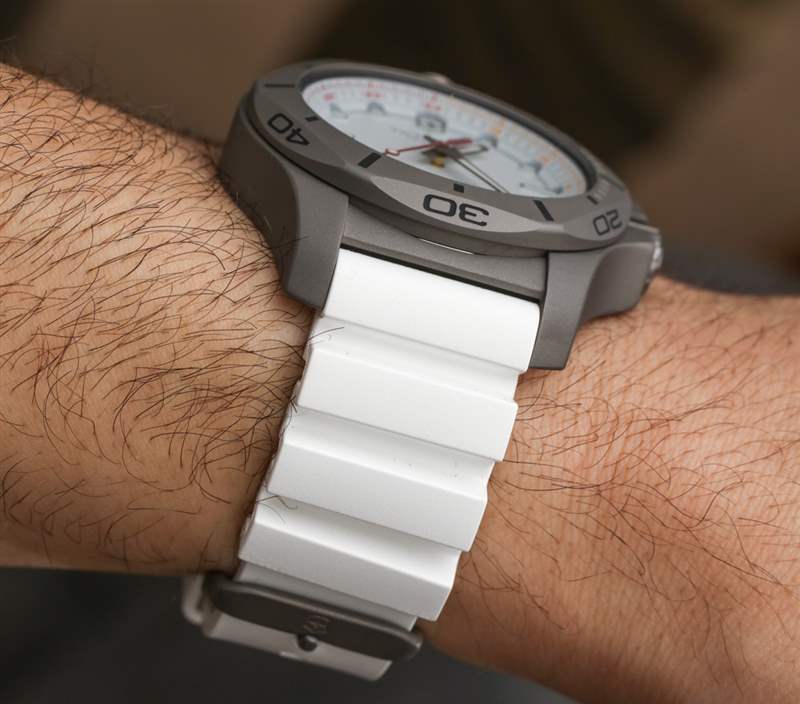 Victorinox 瑞士軍 INOX 專業(yè)潛水員鈦手表動手-復(fù)刻表