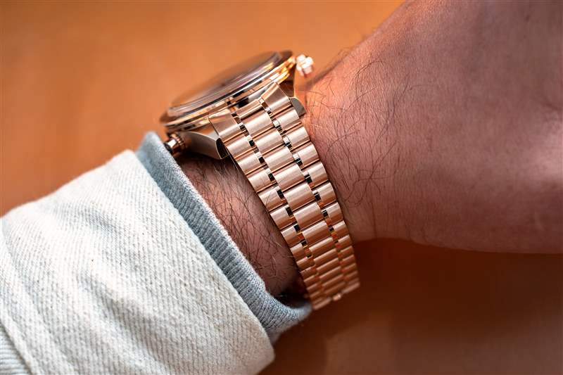 歐米茄計時碼表，一對極其復雜的響亮計時碼表-復刻表