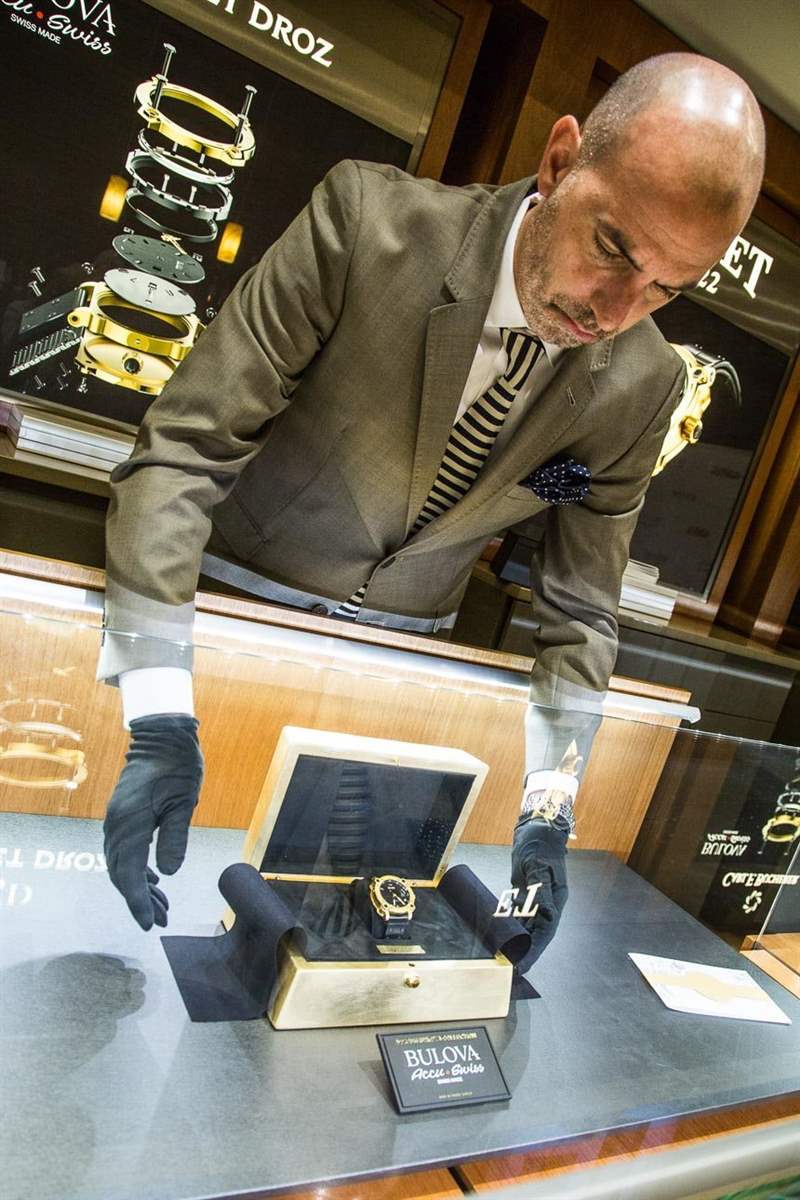 Bulova在洛杉磯提升他們的手表游戲-復刻表