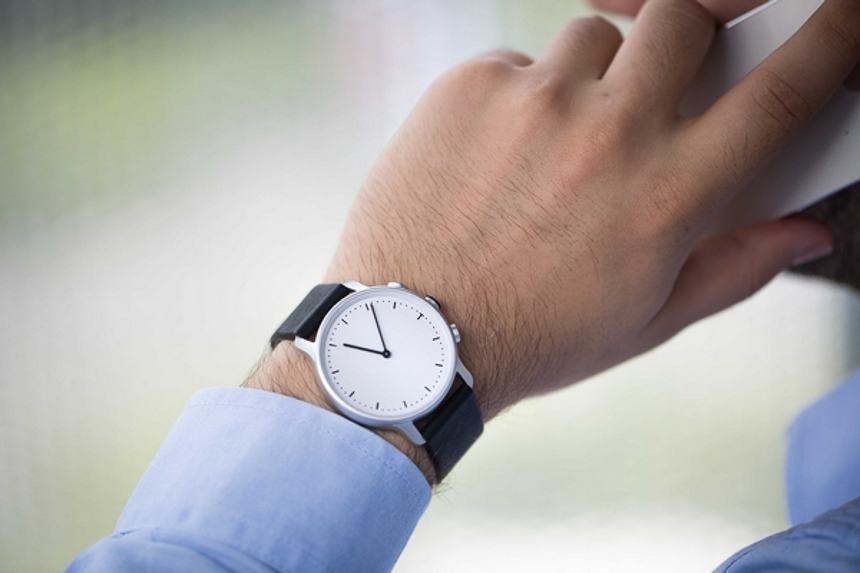 Nevo Analog智能手表將極簡主義外觀與活動跟蹤和通知相結合-復刻表