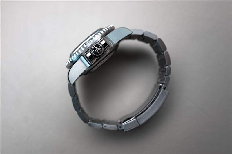 勞力士推出首款鈦金屬手表打破了防水記錄(我們有獨家現場照片)-復刻表