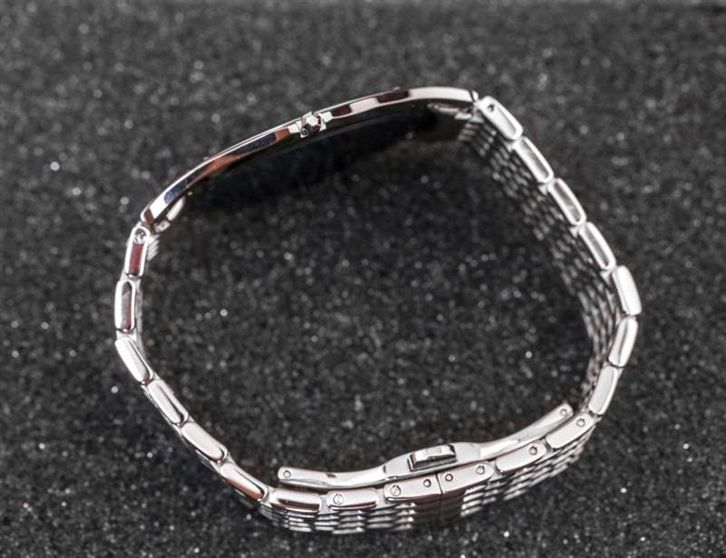 西鐵城 Eco-Drive One Watch 評測-復(fù)刻表