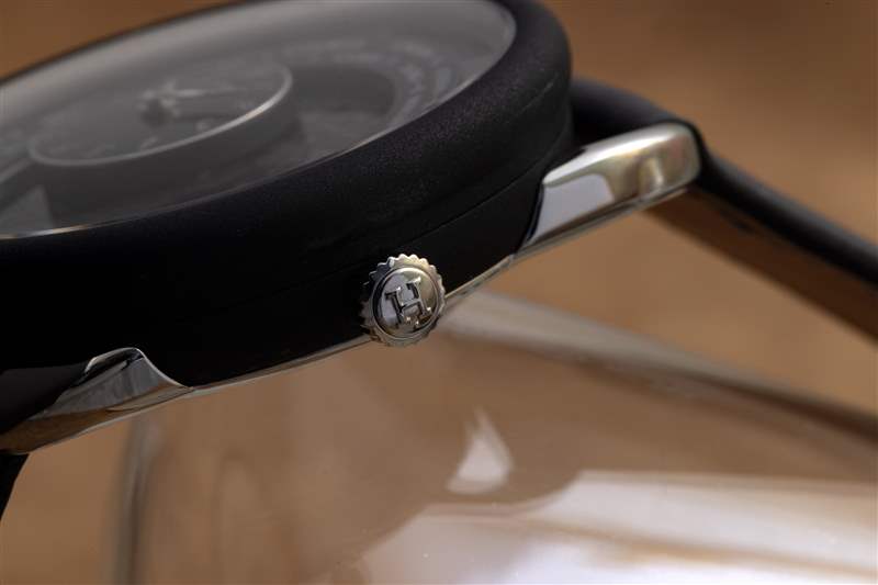 推出愛馬仕Arceau Le Temps Voyageur雙時區腕表，鼓勵您走出家門-復刻表