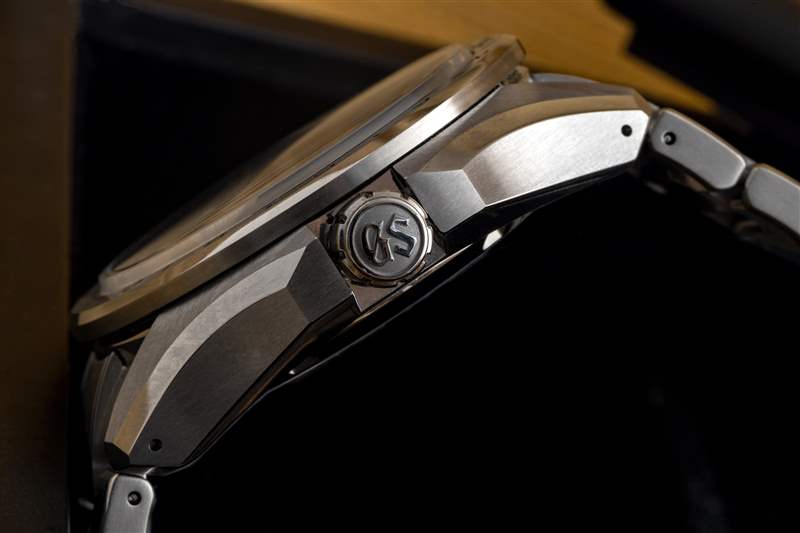 推出Grand Seiko的Evolution 9系列變得運動起來-復刻表