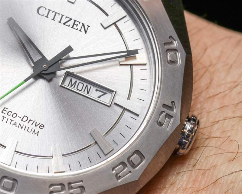 公民生態(tài)驅(qū)動(dòng)超級(jí)鈦AW0060手表評(píng)論-復(fù)刻表