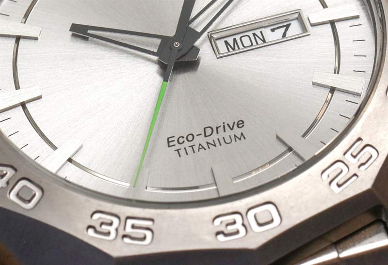 公民生態(tài)驅(qū)動(dòng)超級(jí)鈦AW0060手表評(píng)論-復(fù)刻表