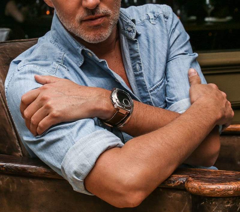 Michael Bastian MB Chronowing惠普智能手表評論-復刻表