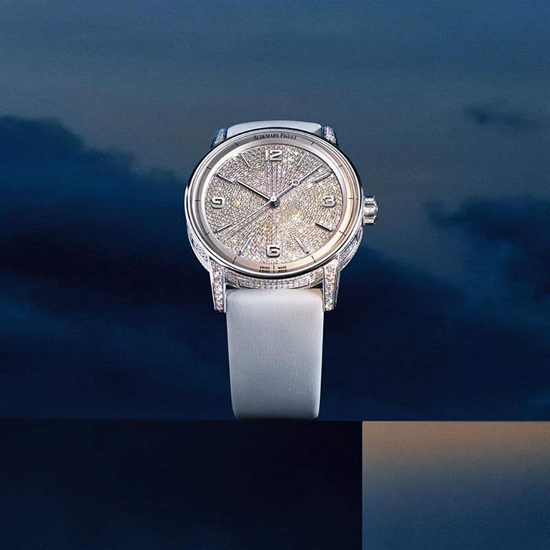 愛彼-多層次結(jié)構(gòu)表殼鑲嵌、布局都滿懷細(xì)膩心思-復(fù)刻表