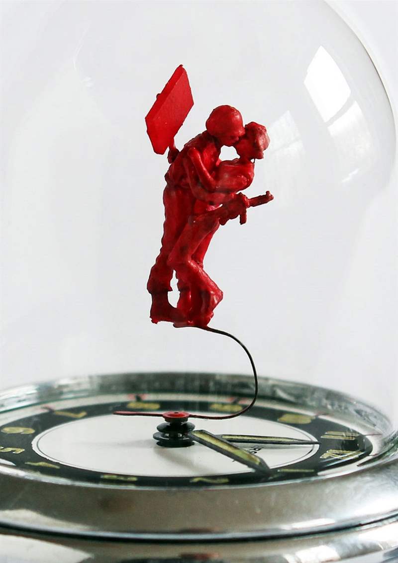 多米尼克·威爾科克斯(Dominic Wilcox)的怪異手表藝術(shù)-復(fù)刻表