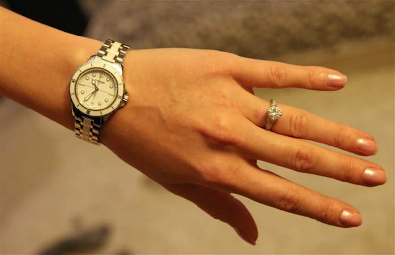 克里斯托弗沃德W60珊瑚女士手表評論-復(fù)刻表