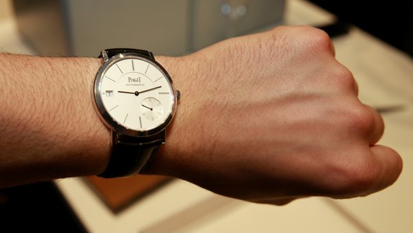 伯爵Altiplano Date 40毫米超薄腕表上手體驗-復(fù)刻表