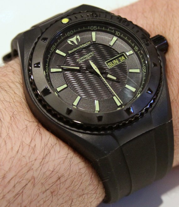 泰諾船舶重返市場四分之一橙圈腕表-復刻表