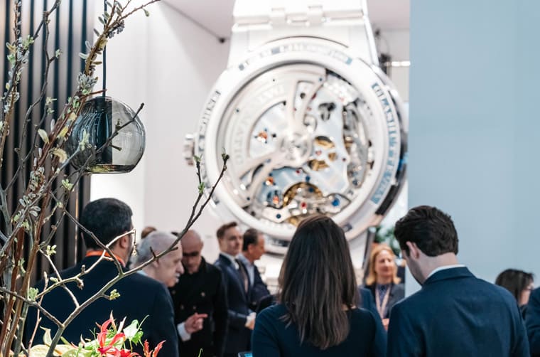 倫敦哈洛德百貨出現(xiàn)一支超巨大朗格Odysseus計時碼表比實表大50倍!-復(fù)刻表