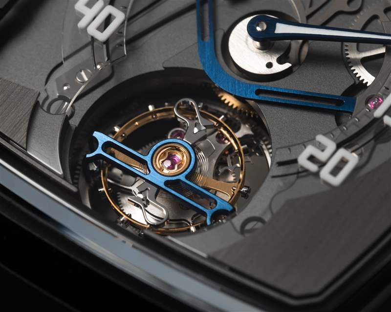 Hautlence推出Linear Series 2線性跳時飛行陀飛輪腕表-復(fù)刻表