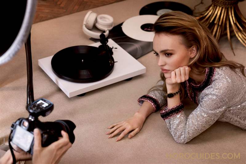CHANEL Première腕表－原創款形象大使，為什么是Lily-Rose Depp？-復刻表