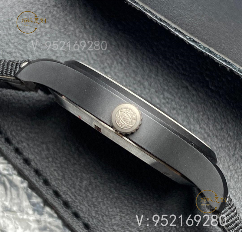 M+廠(chǎng)復(fù)刻萬(wàn)國(guó)飛行員特別版「黑桃A」IW326905全夜光做工怎么樣-復(fù)刻表